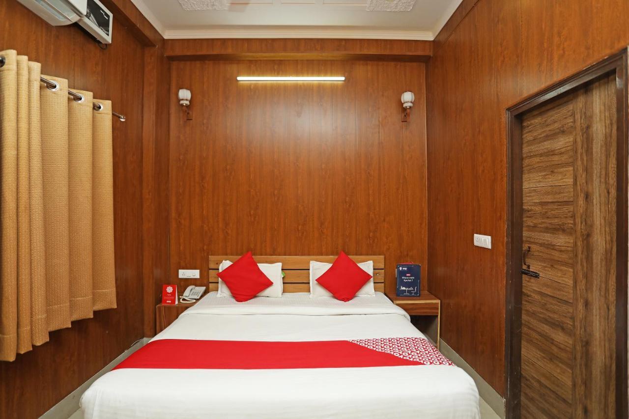 Hotel Saptrishi Rishīkesh Esterno foto