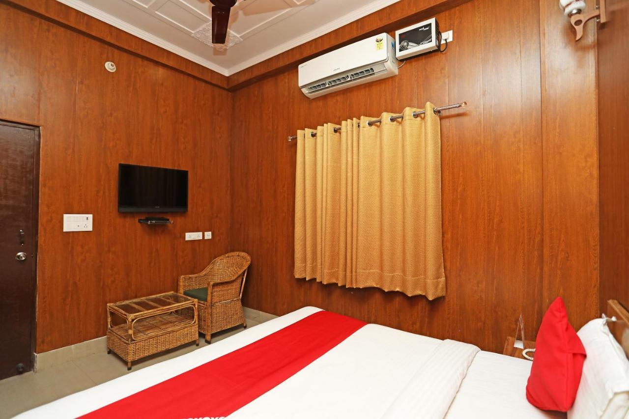 Hotel Saptrishi Rishīkesh Esterno foto